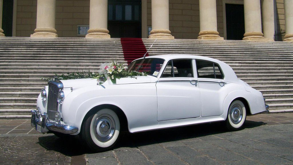 bentley luxury car car sardinia